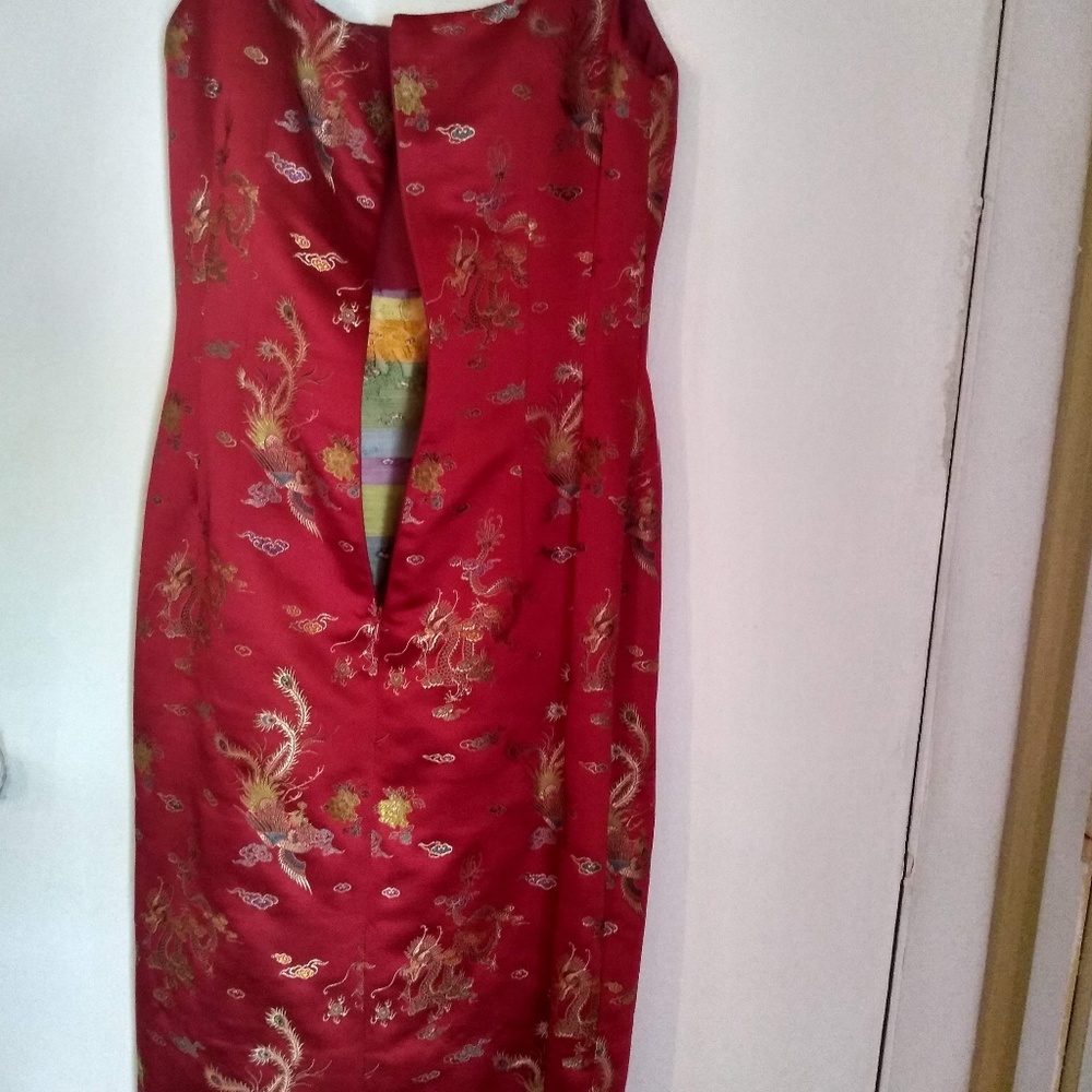 Chinese design, silk dress, dragons